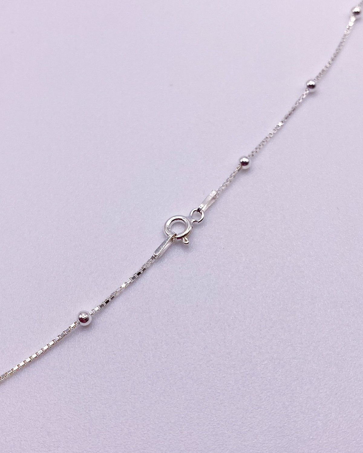Veneziana com Bolinhas